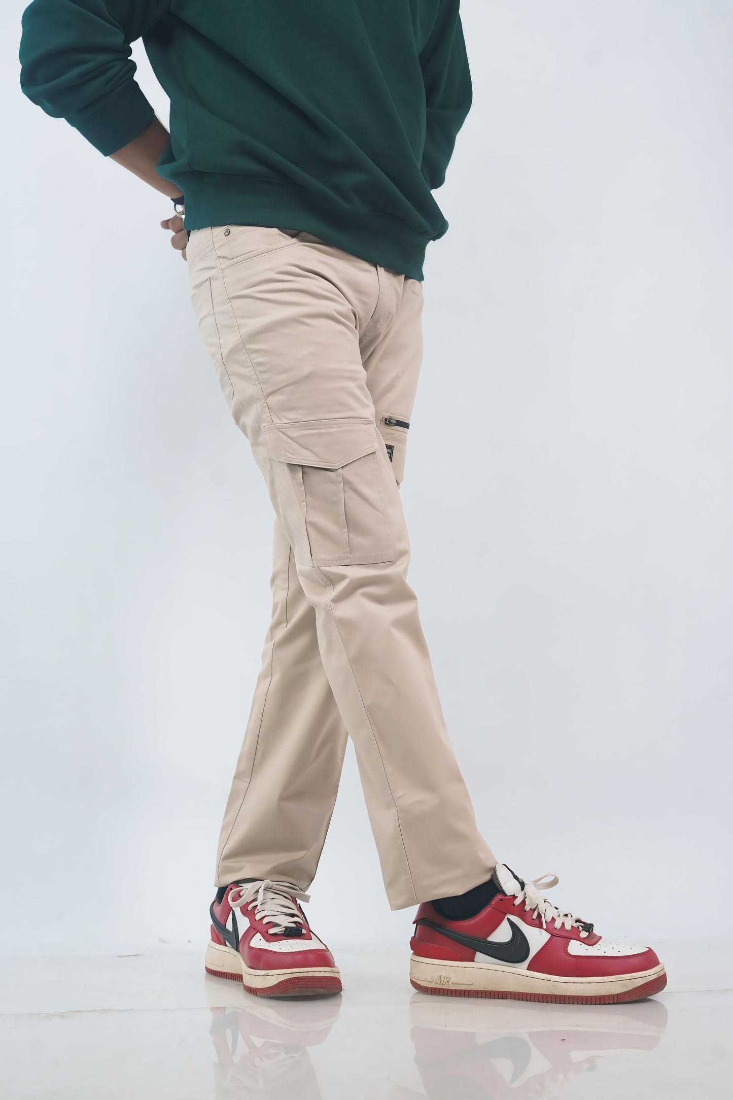 Regular-fit Beige Zipper Cargo